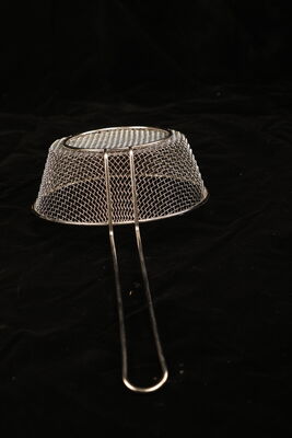 Reinforced Welded Joints Wire Basket With Handle For Easy Carrying