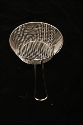 Reinforced Welded Joints Wire Basket With Handle For Easy Carrying