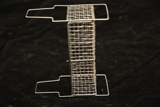 Safe Placement And Anti-Slip Wire Mesh Basket Lightweight & Portable