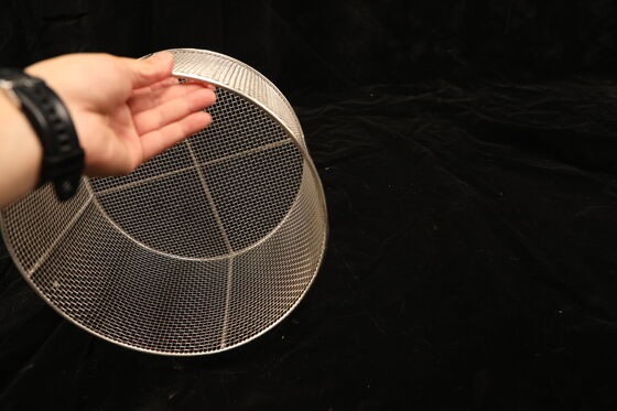 Electroplated Surface Finish Welded Wire Basket Compact Structure