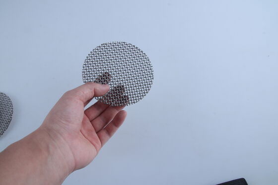 No Pore Size Change After Cleaning SS Mesh Filters Lightweight & Compact