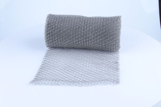 Flat Or Rolled Type Knitted Wire Mesh Strong Shock Resistance