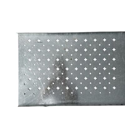 Uniform Material Thickness Distribution Punched Metal Mesh Easy To Install