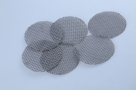 Low Thermal Expansion Coefficient SS Mesh Filters Smooth Surface Finish